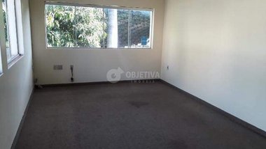 house em Avenida Cipriano Del Favero, Centro - Uberlândia - MG