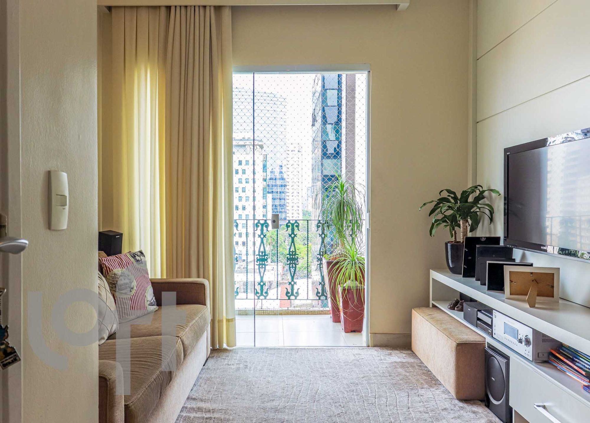 Apartamento para Venda por R$1.100.000,00 com 88m², 3 dormitórios e 1 vaga - Itaim bibi, São paulo / SP
