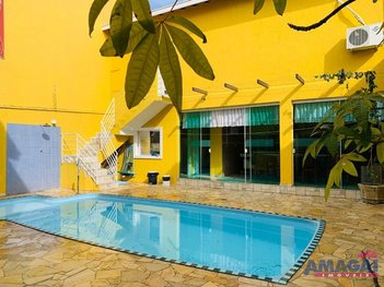 house em Praça Ajaj Najm Rachid, Jardim Terras de Santa Helena - Jacareí - SP