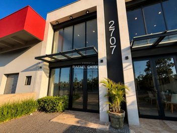 business em Avenida Armando Fajardo, Igara - Canoas - RS
