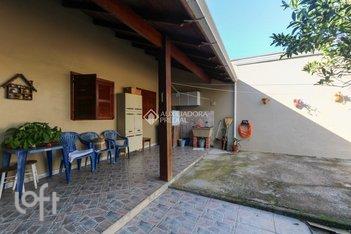 house em Peru, São José - Canoas - RS