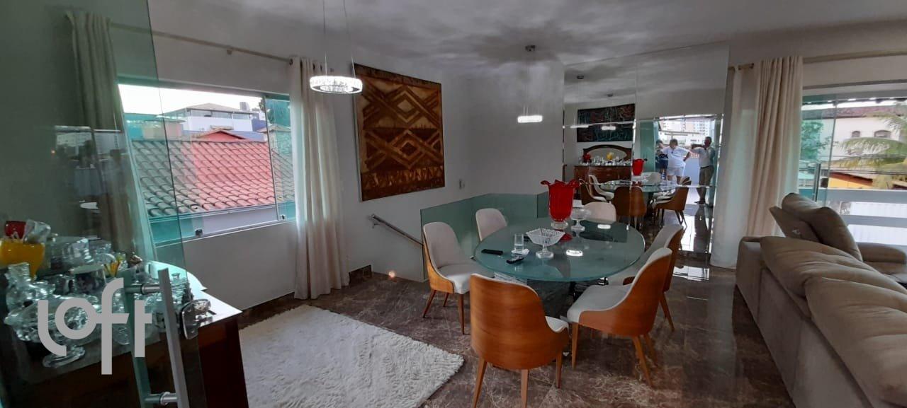 Casa com 4 quartos — Ouro Preto, Belo Horizonte