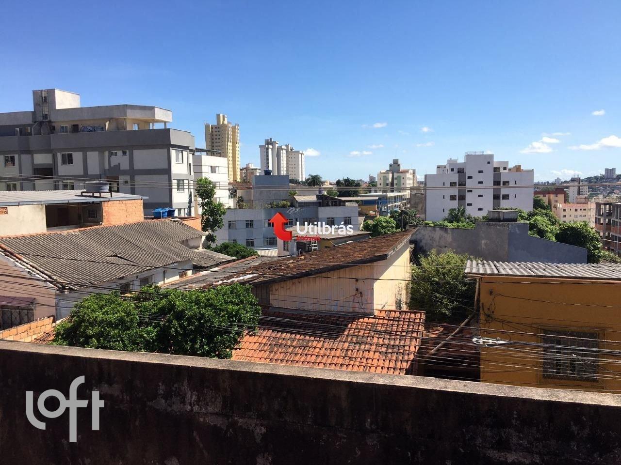 Casa com 4 quartos — Santa Efigênia, Belo Horizonte