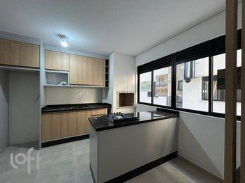 apartment em João Gualberto Soares, São João do Rio Vermelho - Florianópolis - SC