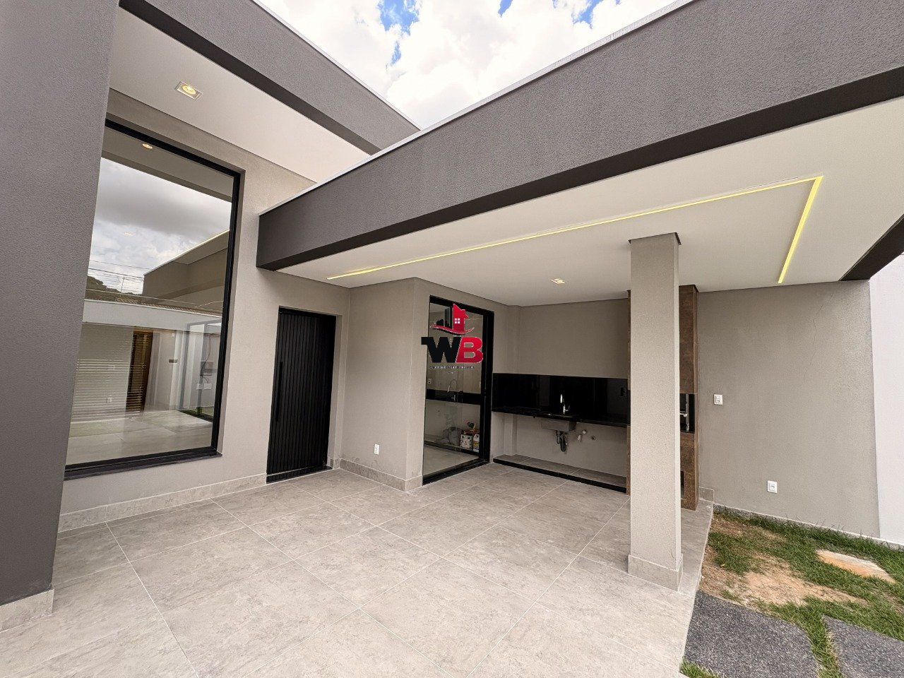 Casa com 3 quartos — Santa Amélia, Belo Horizonte