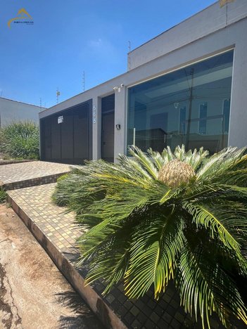 house em Rua Antônio Menegueli, Residencial Belo Horizonte - Varginha - MG