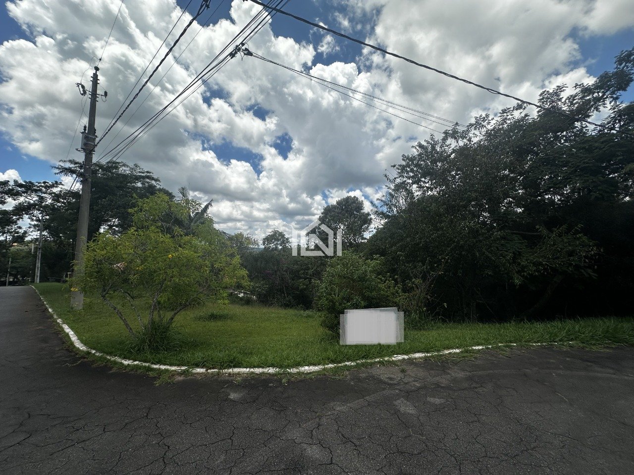 terreno a venda no condominio  patrimonio do carmo  esquina