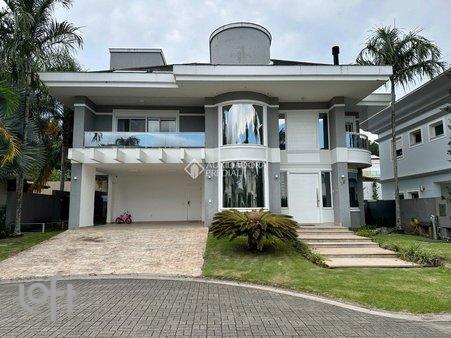 Vergílio Ponciano - facade10.jpg