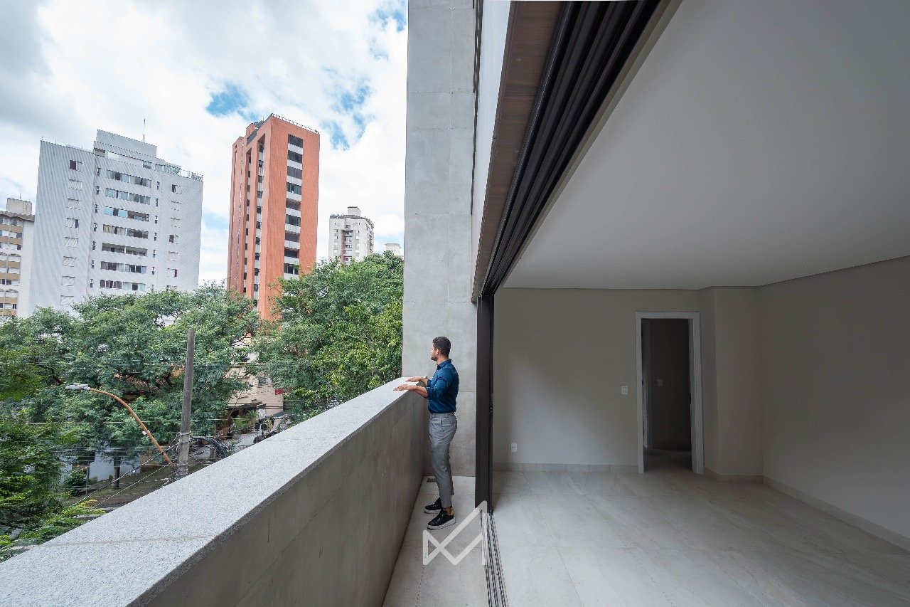 Apartamento a? venda no Lourdes, Belo Horizonte - Varanda (1)