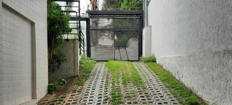 Rua Carmelino Pinto Coelho - facade09.jpg