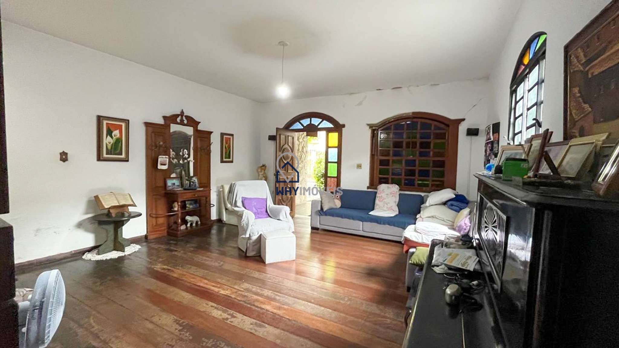 Casa com 3 quartos — Santa Amélia, Belo Horizonte