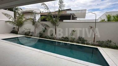 house em Avenida dos Jardins, Nova Uberlândia - Uberlândia - MG