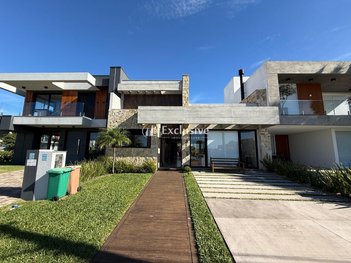 house em Rua Rio Divisa, Centro - Xangri-Lá - RS