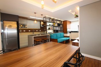 apartment em Rua Francisco Zanicotti Sobrinho, Santa Cândida - Curitiba - PR