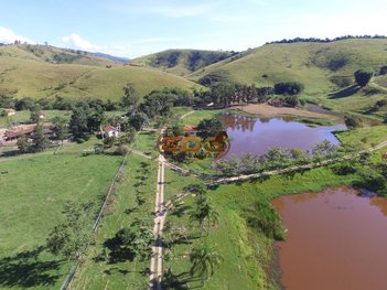 agricultural em Avenida Vale do Paraíba, Parque Santo Antônio - Jacareí - SP