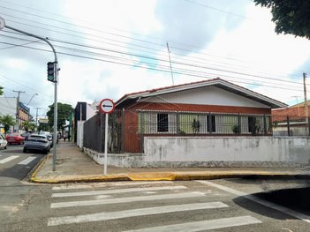 business em Avenida Dom Lúcio, Centro - Botucatu - SP