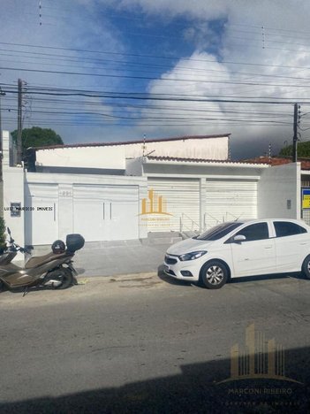 house em Avenida Fernandes Lima, Gruta de Lourdes - Maceió - AL