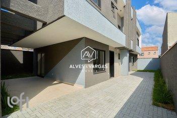 house em Luiza Gasola Santi, Uberaba - Curitiba - PR