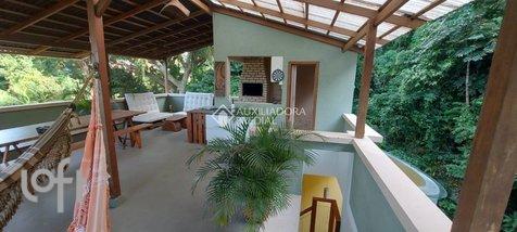 house em Servidão Juracy Pimentel, Lagoa da Conceição - Florianópolis - SC