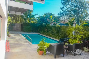 house em Professor Walter de Bona Castelan, Córrego Grande - Florianópolis - SC