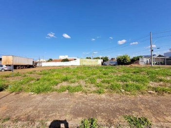 land_lot em Rua São Francisco de Assis, Vigilato Pereira - Uberlândia - MG