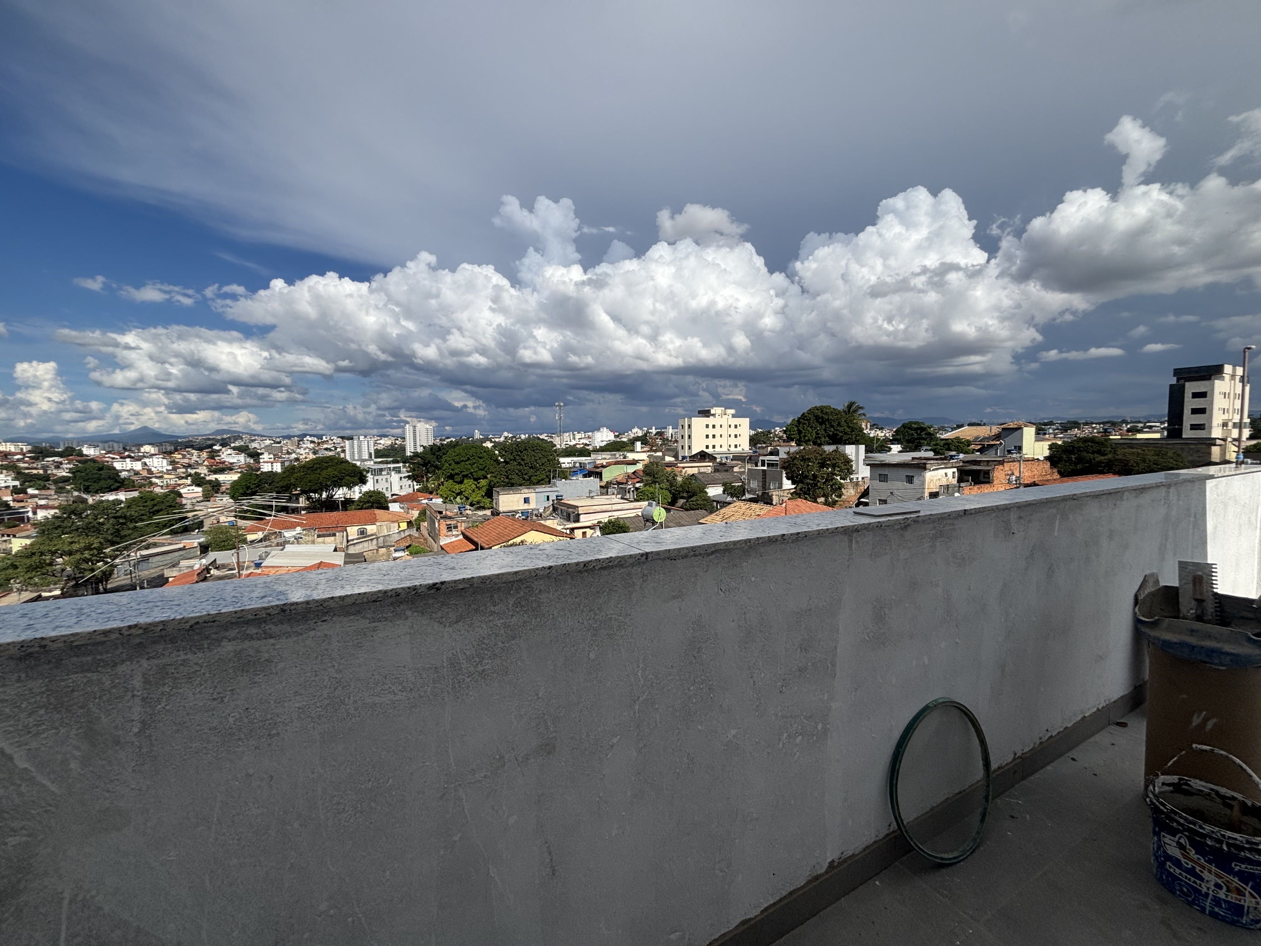 Apartamento com 3 quartos — Santa Mônica, Belo Horizonte