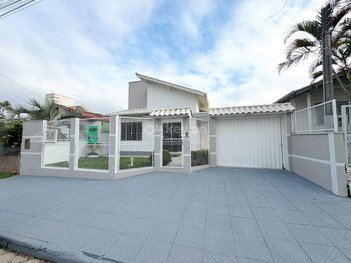 house em Rua Augusto Hulse, Humaitá de Cima - Tubarão - SC