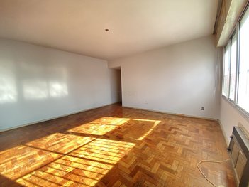 apartment em Avenida Venâncio Aires, Santana - Porto Alegre - RS