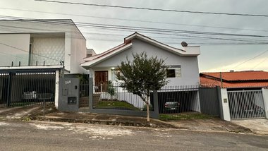 house em Rua Guilherme Neves, Lavras - Lavras - MG