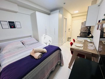 apartment em Rua Alves Guimarães, Pinheiros - São Paulo - SP