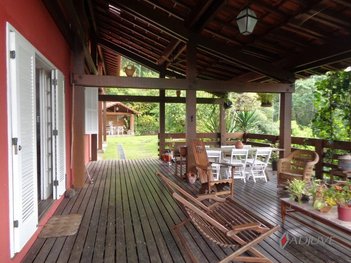 house em Estrada das Arcas, Itaipava - Petrópolis - RJ