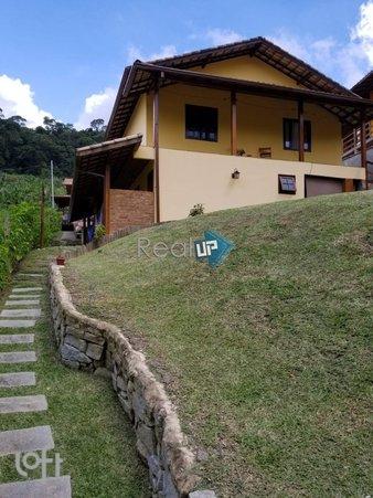 Carlos Oscar Spitz - facade06.jpg