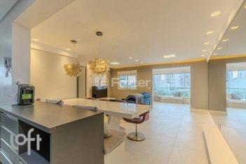 apartment em Rua Bento Branco de Andrade Filho, Santo Amaro - São Paulo - SP