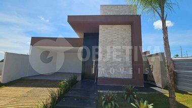 house em Rua Reinaldo Alves da Rocha, Loteamento Portal do Vale II - Uberlândia - MG