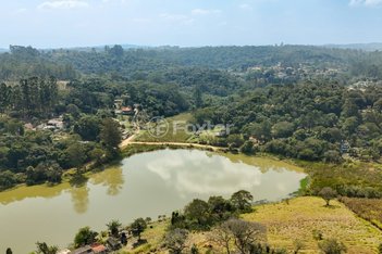 apartment em Rua Olavo Bilac, Chácaras Pouso Alegre - Mairinque - SP