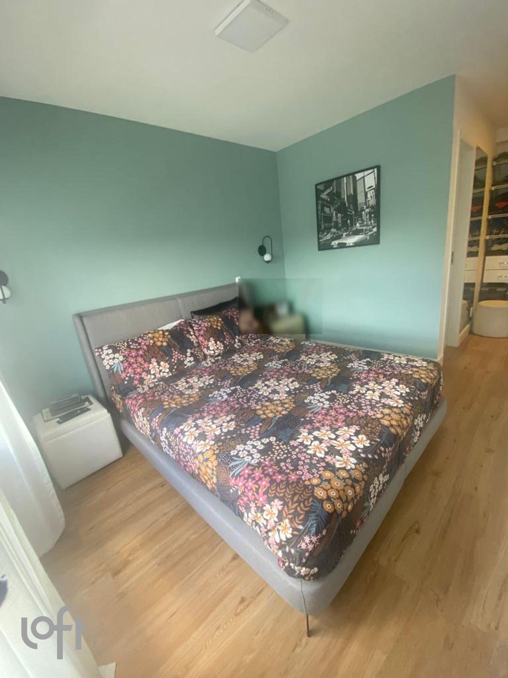 MASTER_BEDROOM