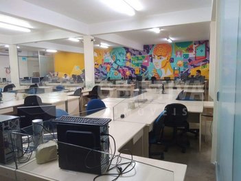 business em Avenida Floriano Peixoto, Nossa Senhora Aparecida - Uberlândia - MG