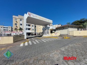 apartment em Rua Zioni Berkbroc, Real Parque - São José - SC