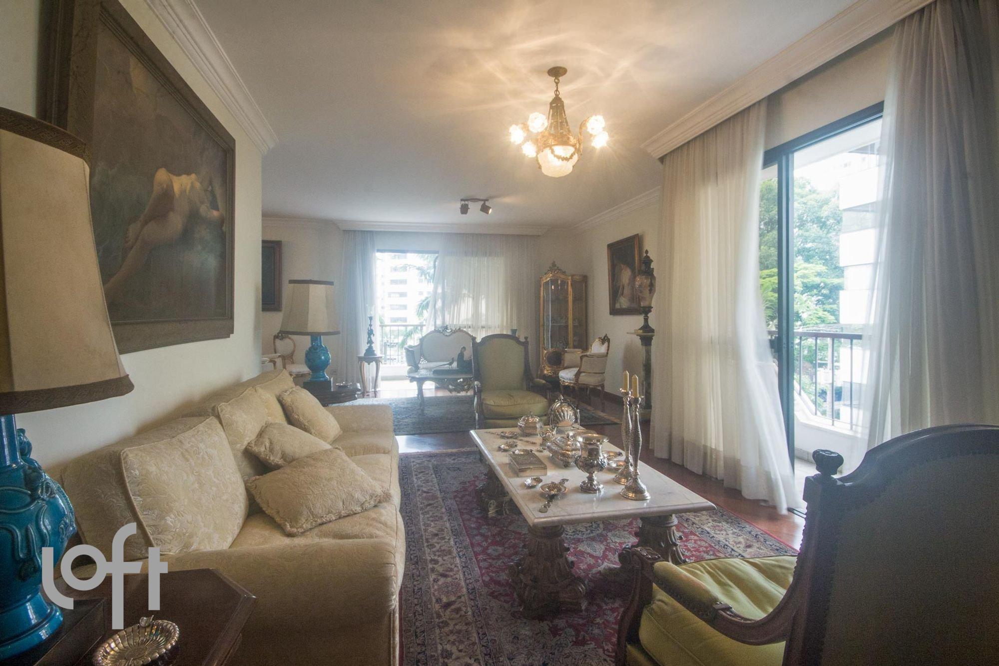 Apartamento para Venda por R$2.680.000,00 com 297m², 4 dormitórios e 3 vagas - Campo belo, São paulo / SP