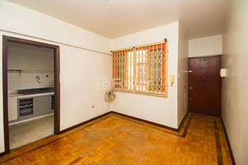 apartment em Rua Santo Antônio, Floresta - Porto Alegre - RS