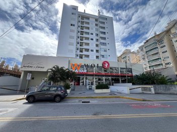 apartment em Rua João Meirelles, Abraão - Florianópolis - SC