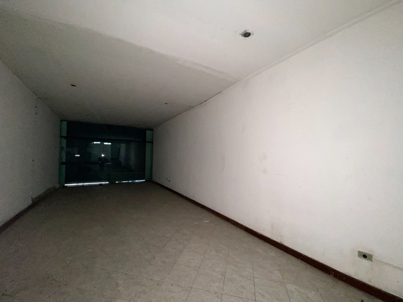 Alugar galpão Comercial com galpão 2 banheiros no Paquetá em Santos SP