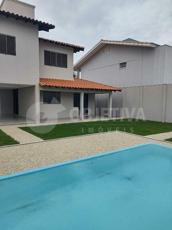 house em Rua Joaquim Cláudio Fernandes, Jardim Karaíba - Uberlândia - MG