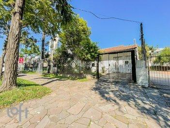 house em Avenida Teixeira Mendes, Chácara das Pedras - Porto Alegre - RS