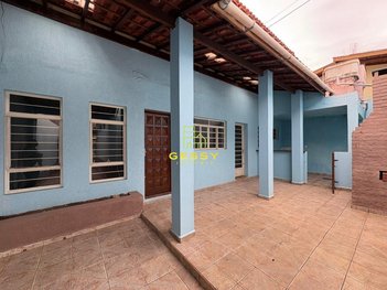 house em Avenida Professor Francisco Valio, Centro - Itapetininga - SP