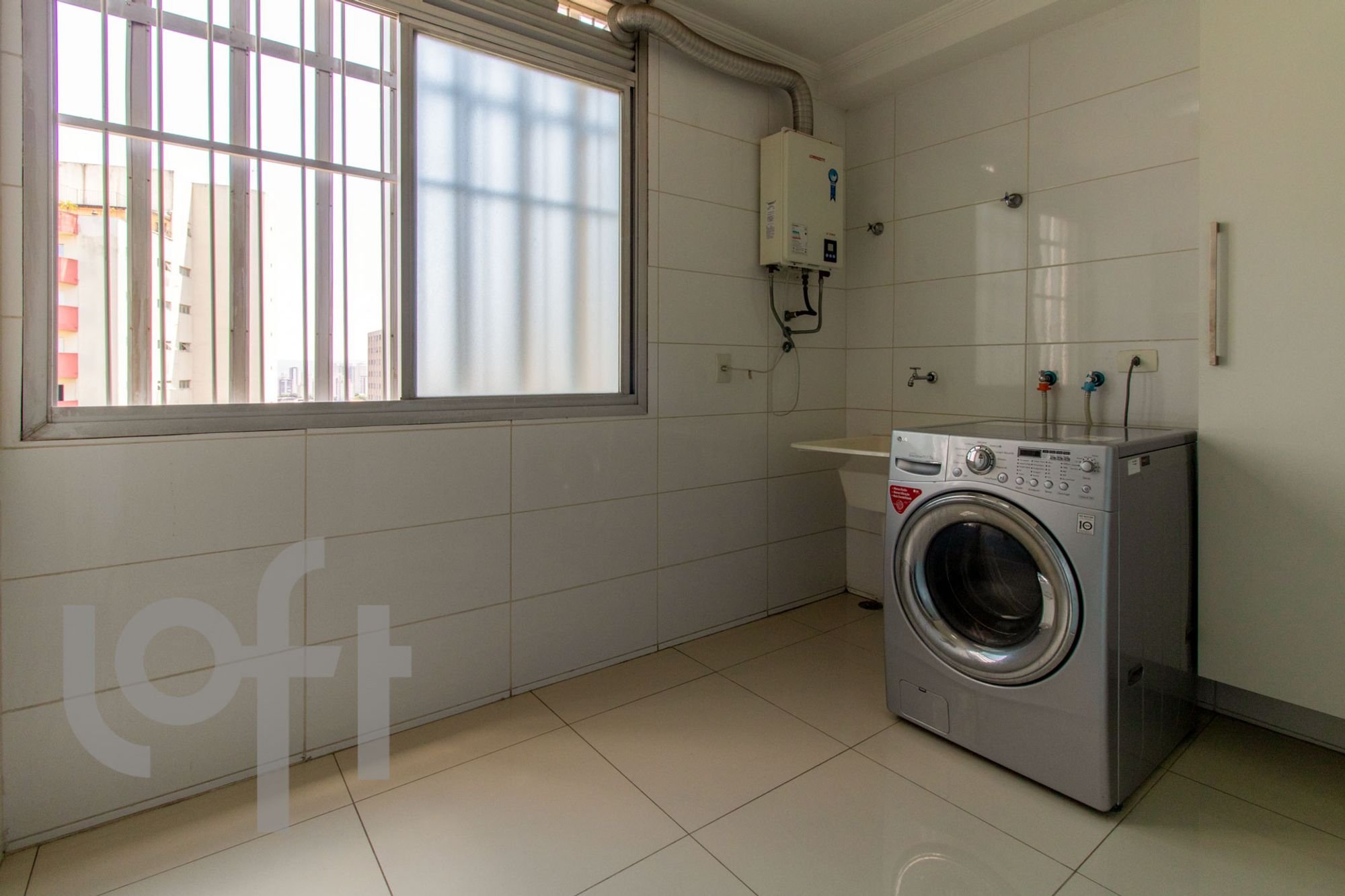 Apartamento para Venda por R$880.000,00 com 121m², 2 dormitórios e 2 vagas - Vila romana, São paulo / SP
