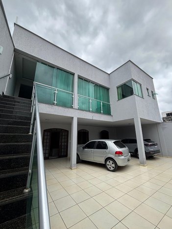 house em Rua Nossa Senhora das Graças, Centro - Pedro Leopoldo - MG