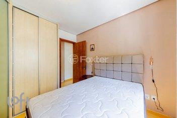apartment em Avenida Coronel Lucas de Oliveira, Bela Vista - Porto Alegre - RS