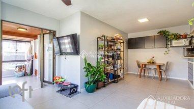 apartment em Rua General Bento Martins, Centro - Porto Alegre - RS