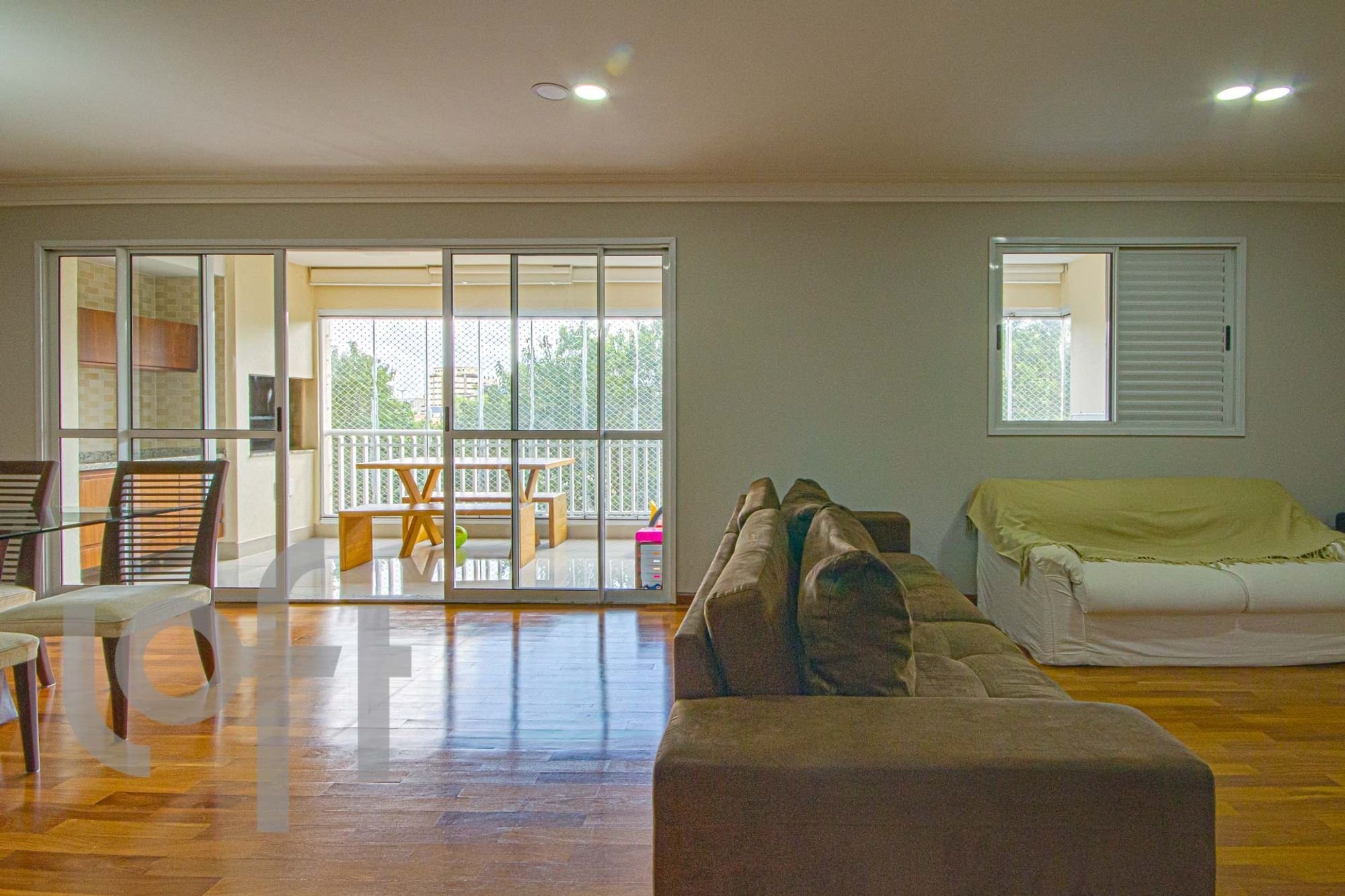 Apartamento para Venda por R$1.600.000,00 com 154m², 3 dormitórios e 2 vagas - Jardim caravelas, São paulo / SP